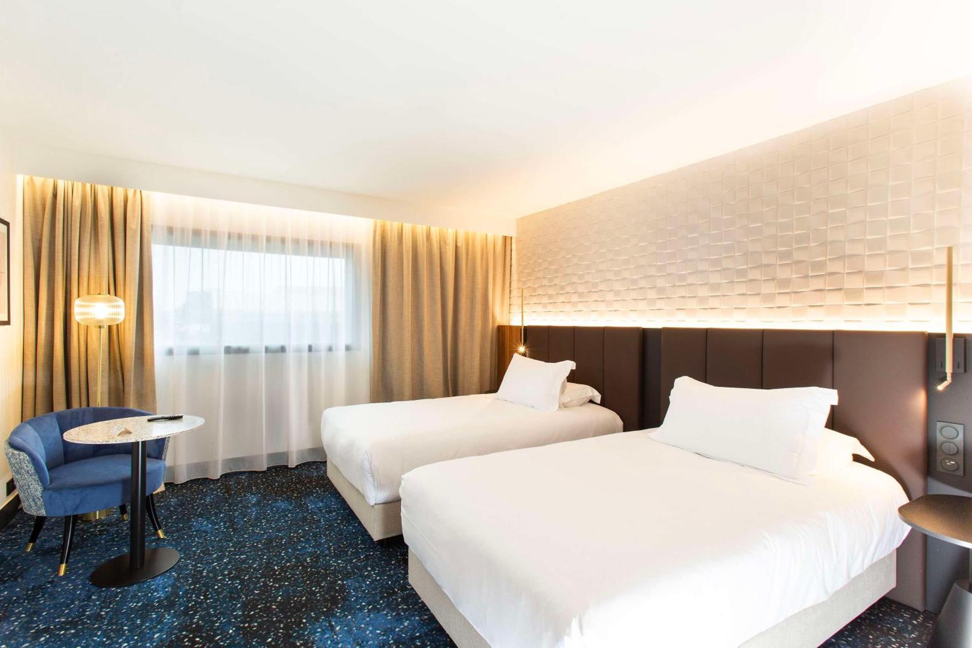 Отель Hilton Лилль Экстерьер фото